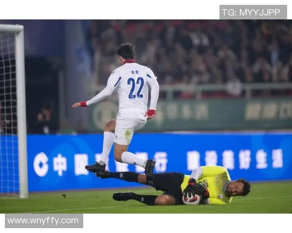 足球球星赛后打呼噜精彩瞬间大合集全程趣味不断笑点十足